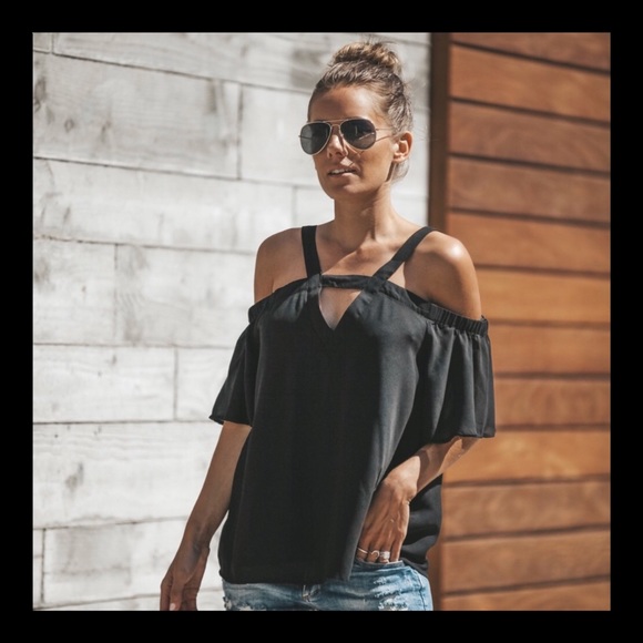 Tops - ❗️NEW ARRIVAL❗️Geometric Inspiration